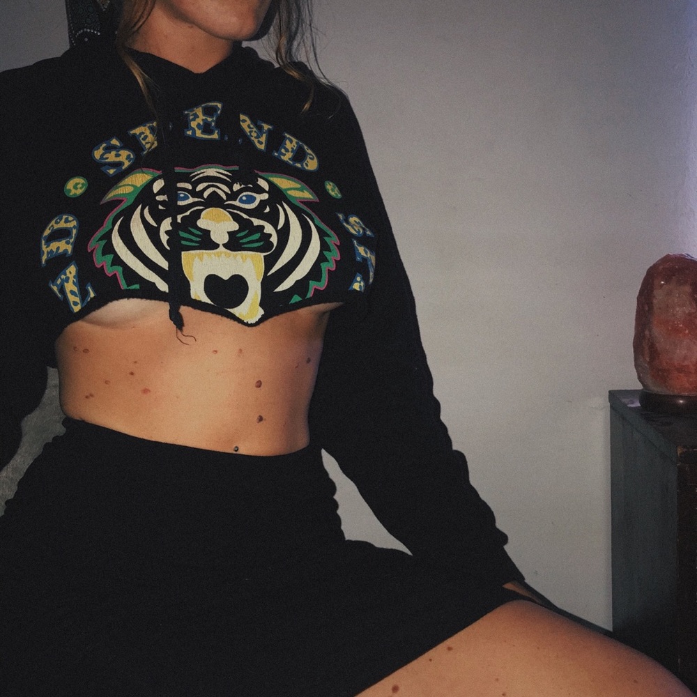 Comfy crop *SPEND* hoodie